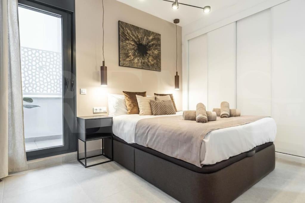 Modern Apartment With Patio & Parking By Rems Malaga Luaran gambar