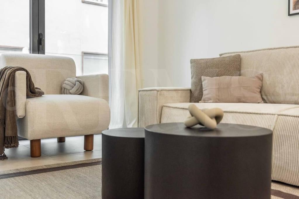 Modern Apartment With Patio & Parking By Rems Malaga Luaran gambar